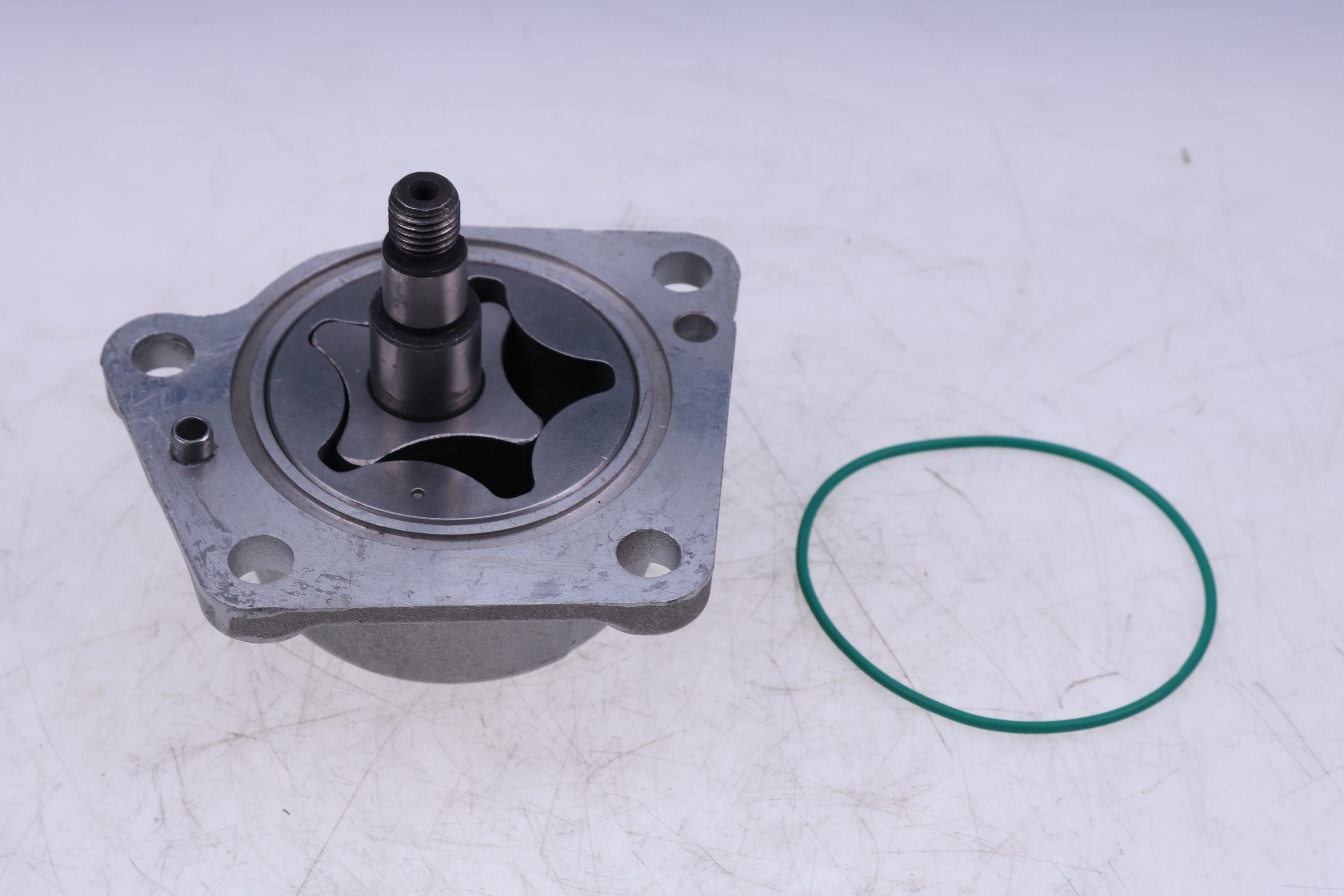 Oil Pump 32B35-00011, 32B3500011, 34311-11011 for Mitsubishi Engine S4S S6S S6K Forklift F18B F18C