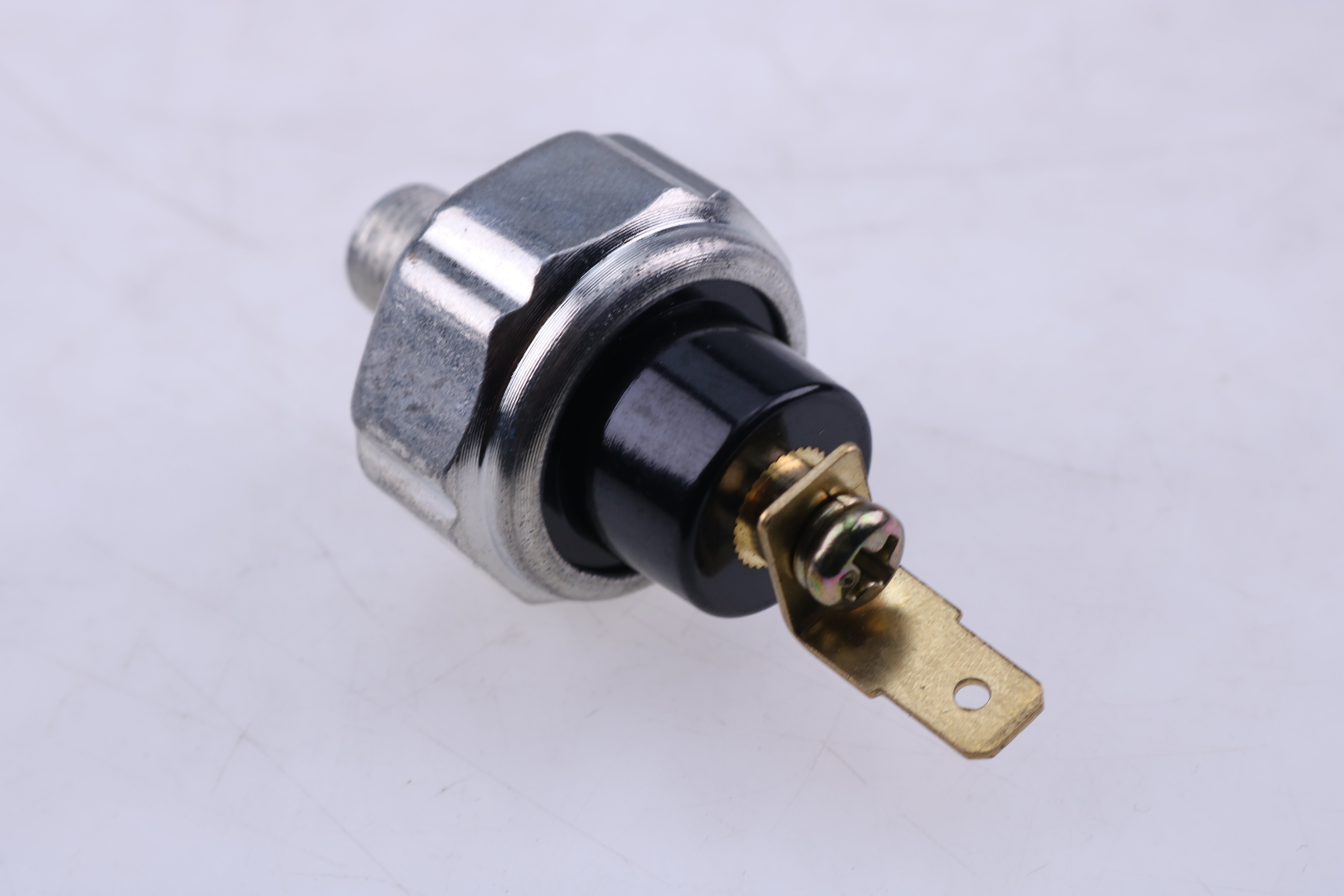 Oil Pressure Switch 6632623 for Bobcat Skid Steer Loader 642 742