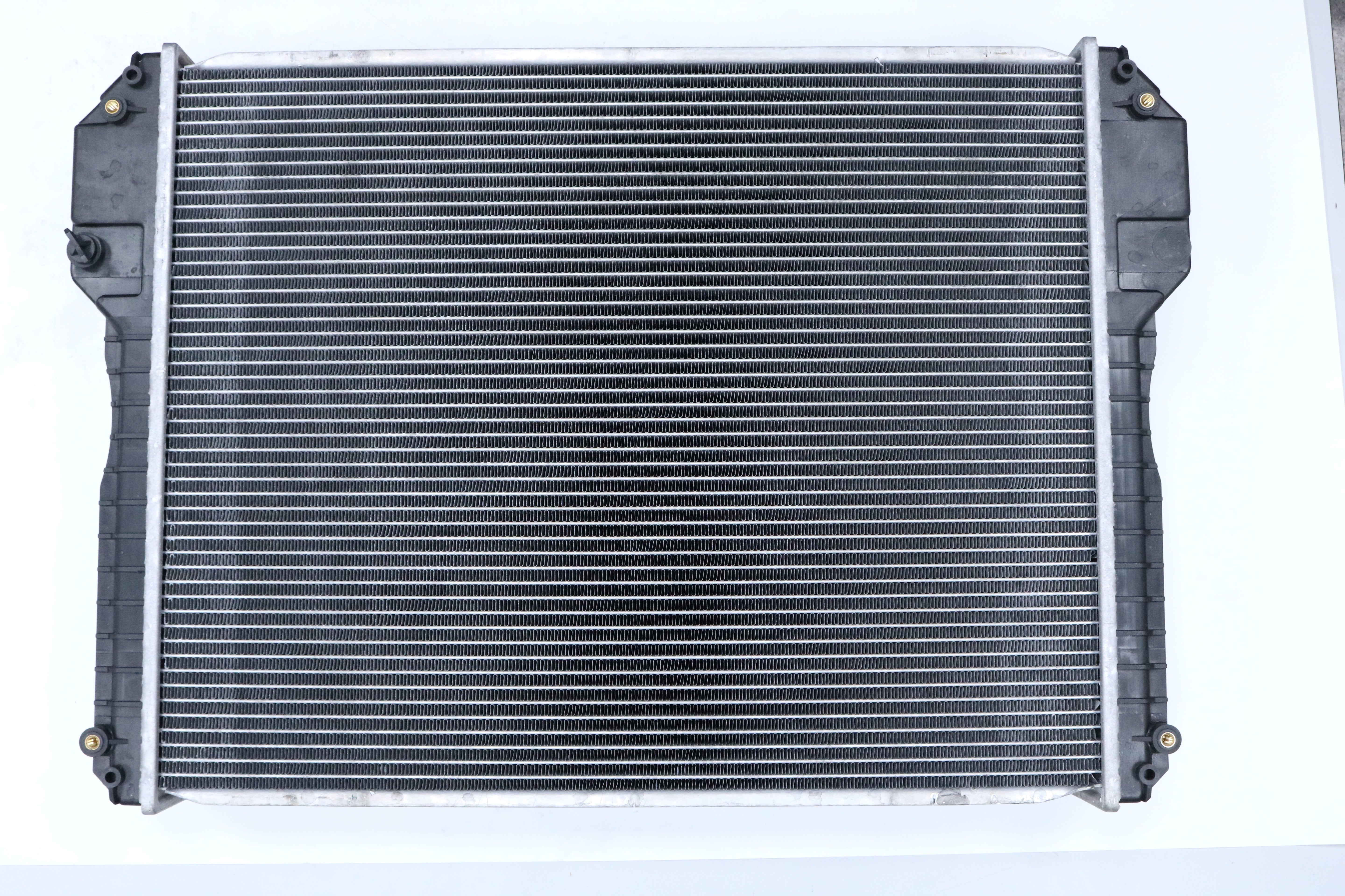 Coolant Radiator 332-C5000 for JCB 531-70 550-140 535-95 535-125 541-70