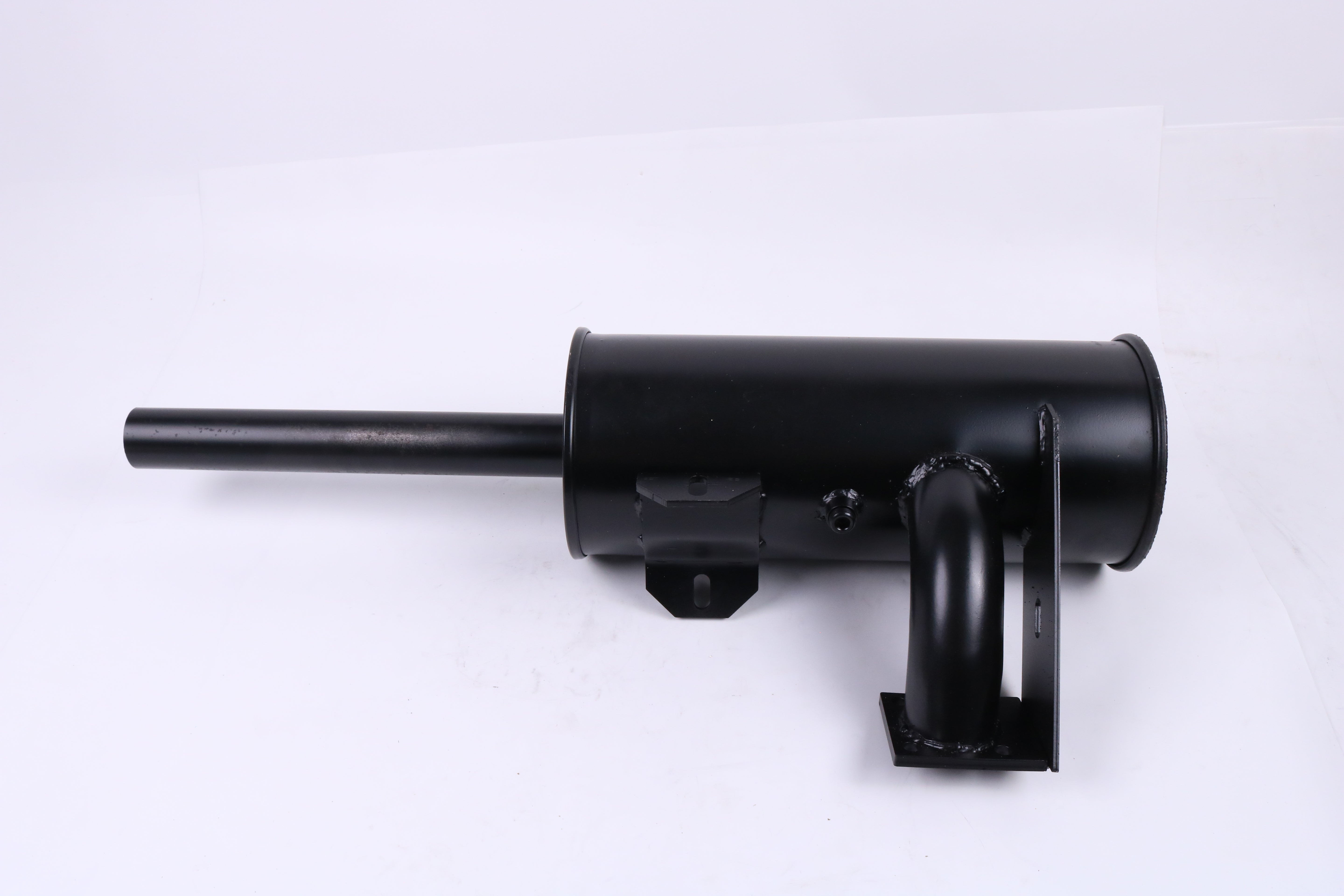 Muffler 86537593, 86527335 fit for New Holland L160 L565 LS160 LX565