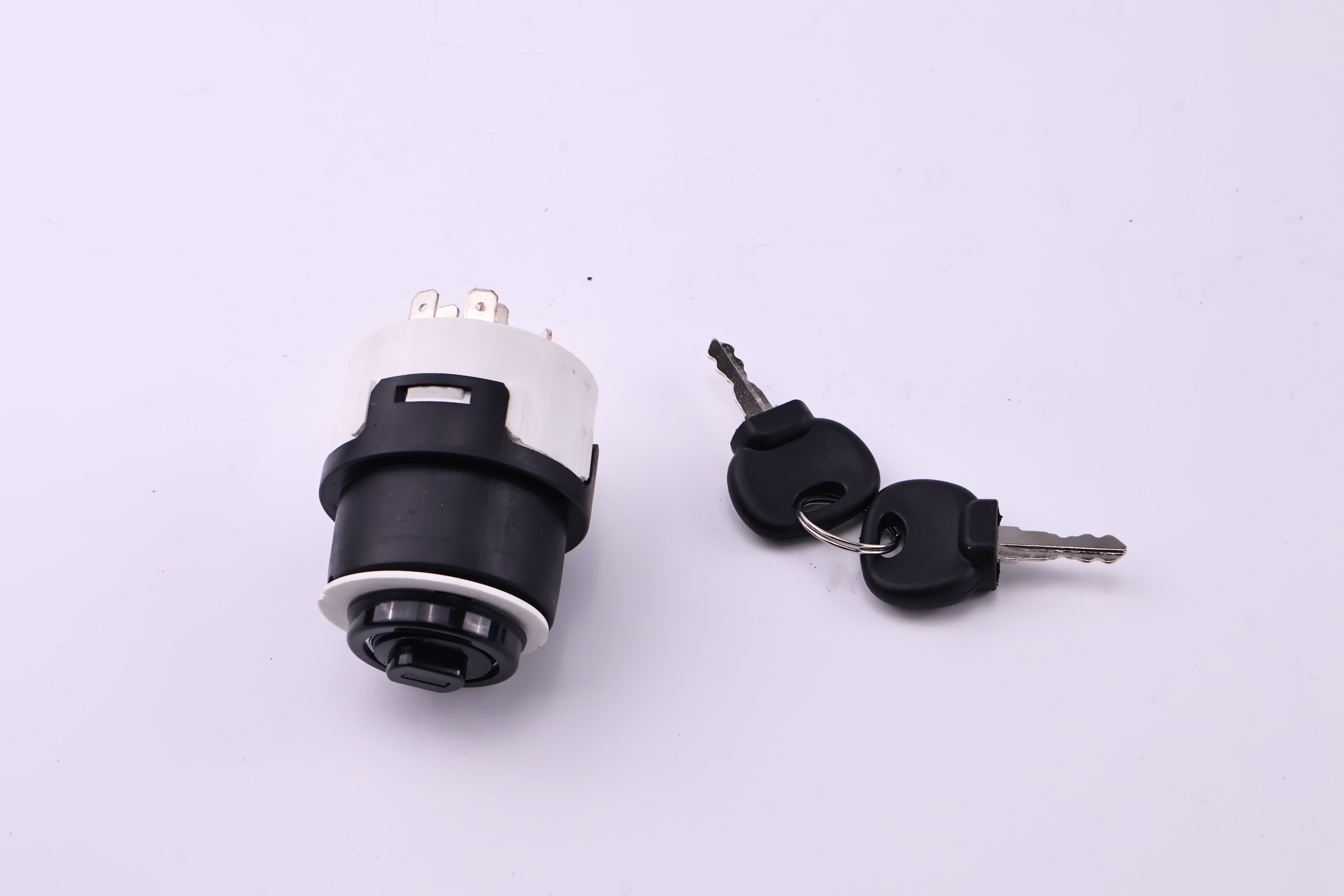 Ignition Switch 2 Keys 0009730216 Compatible with Linde Forklifts 330 331 332