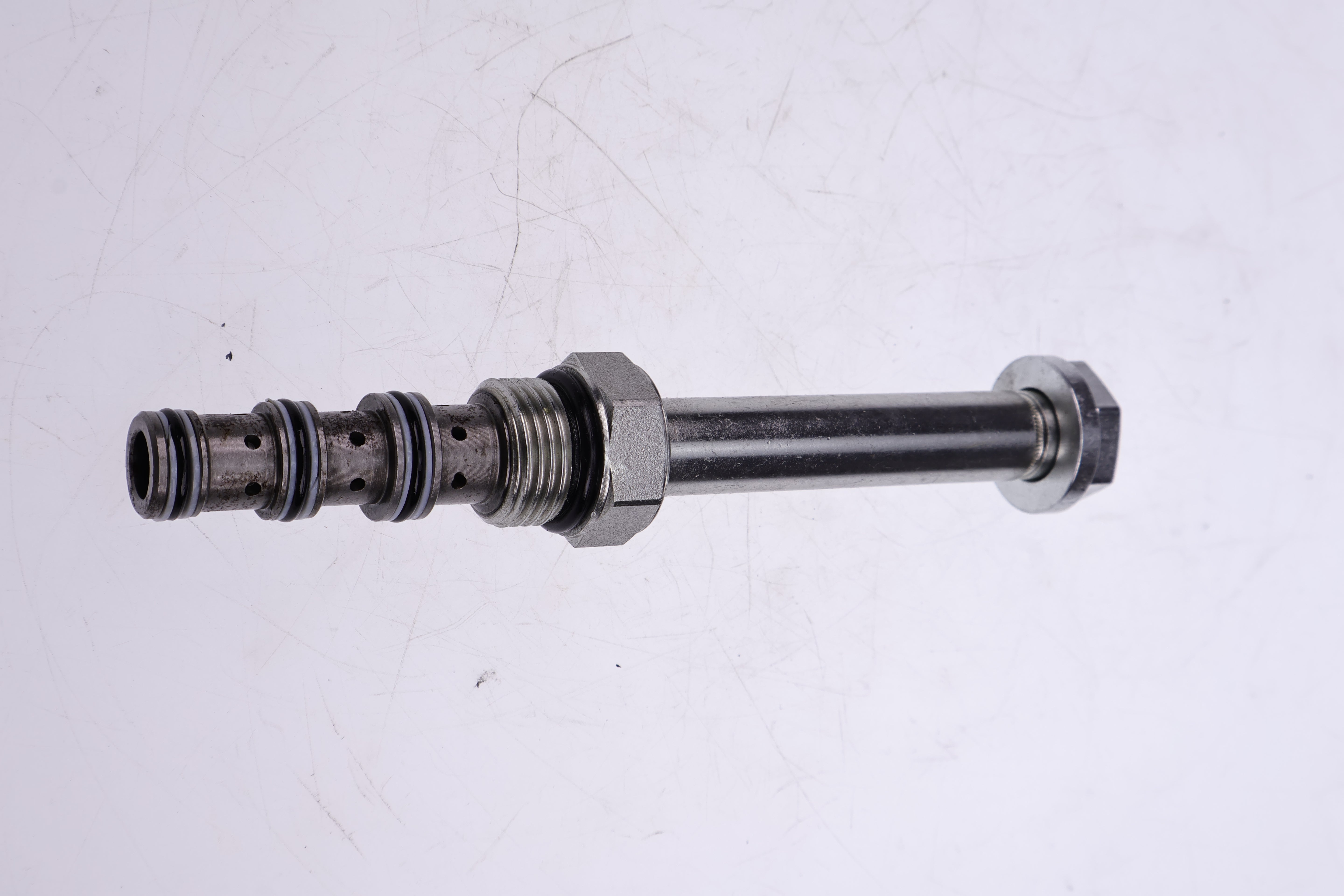 Valve Spool 6673986 Compatible for Bobcat Loader S510 S530 S550 S570 S750 S770 S850 T650 T750 T770 T870