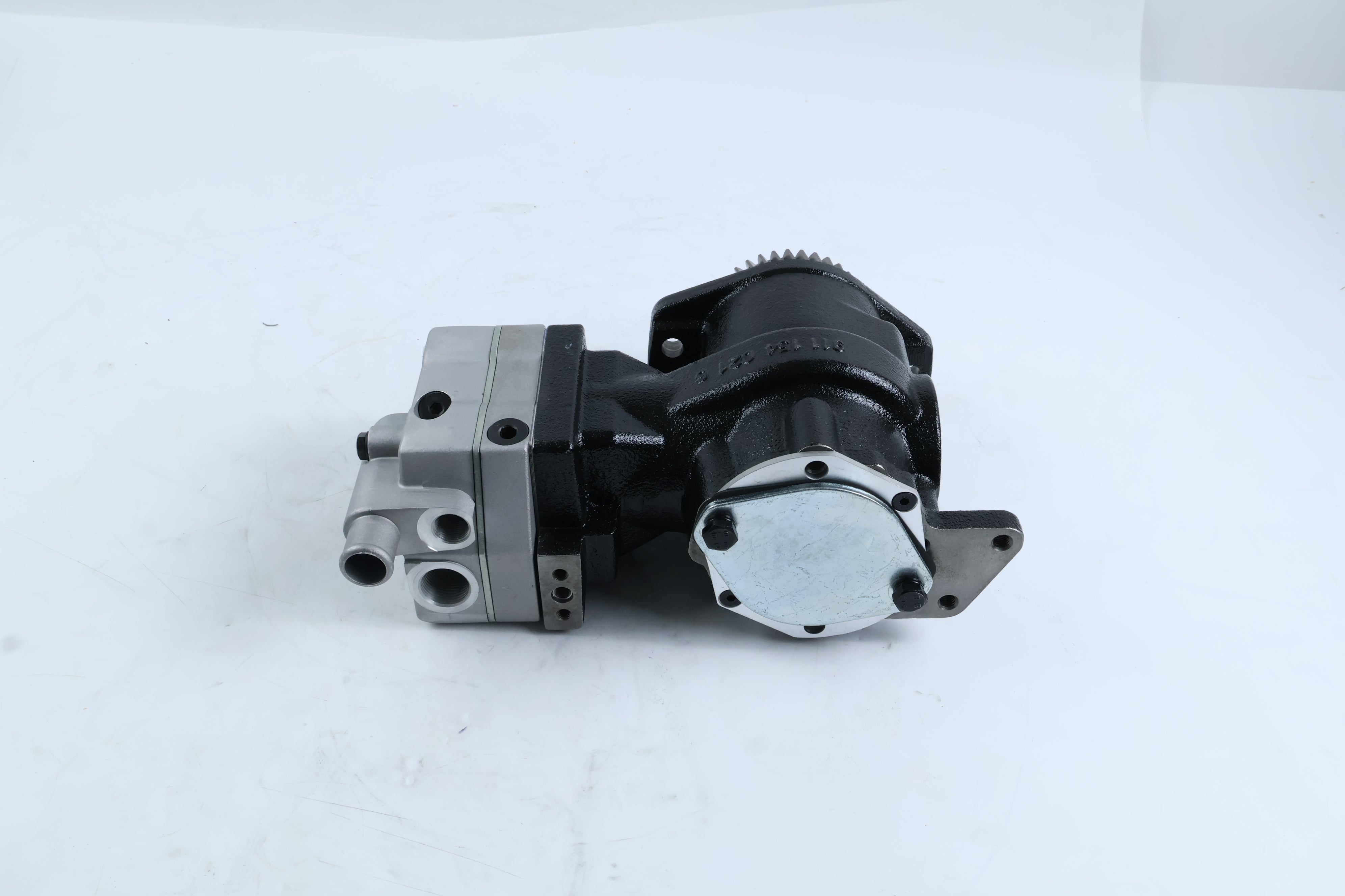 Air Compressor 4946294 3949095 for Cummins Engine 6BT 6CT 4B3.9 6B5.9 6C8.3 B5.9 ISB