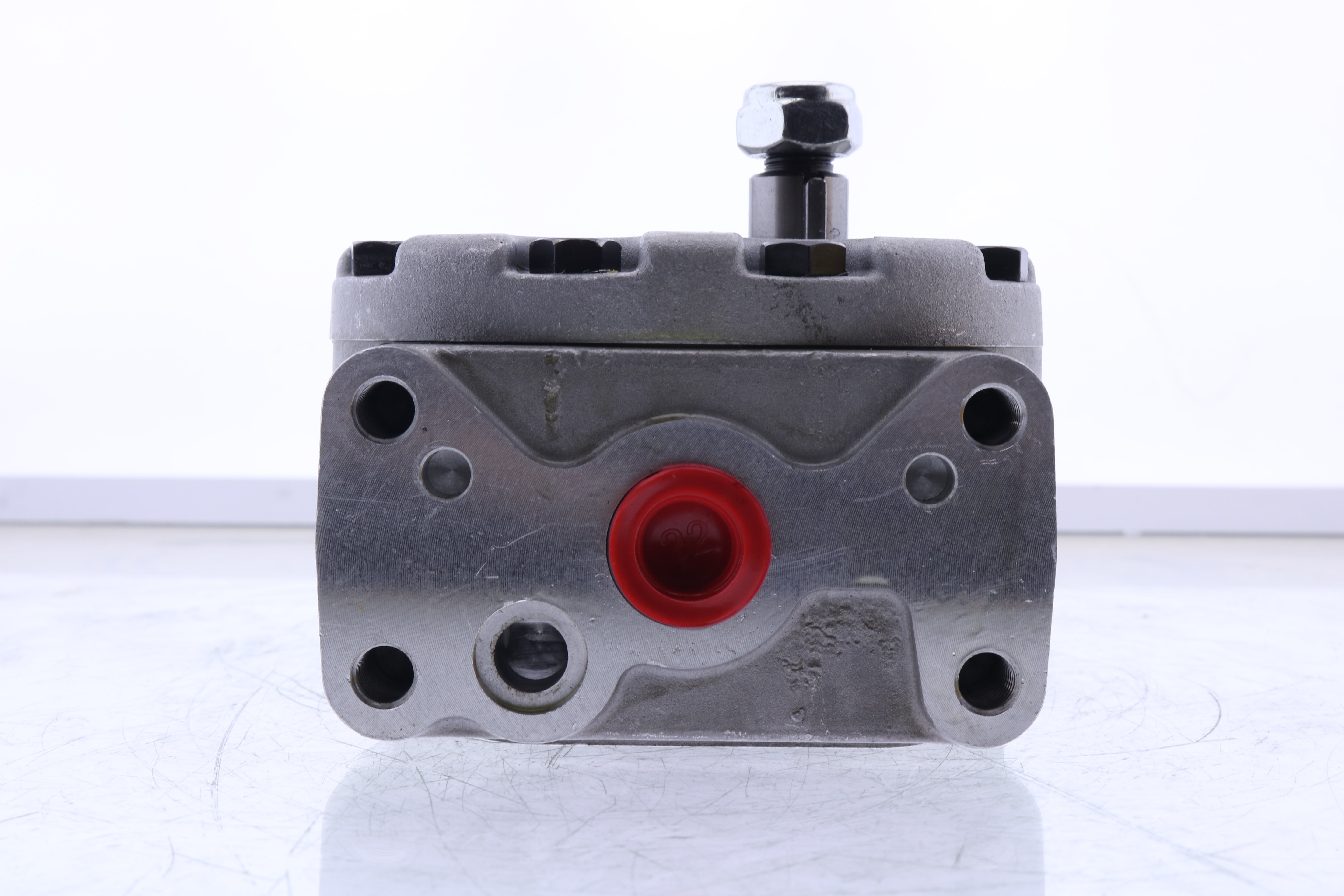 Gear Pump 70935C91 For CNH 330, 340, 460, 504, 544, 560, 606, 656, 660, 664, 666, 686, 706, 756, 806, 826