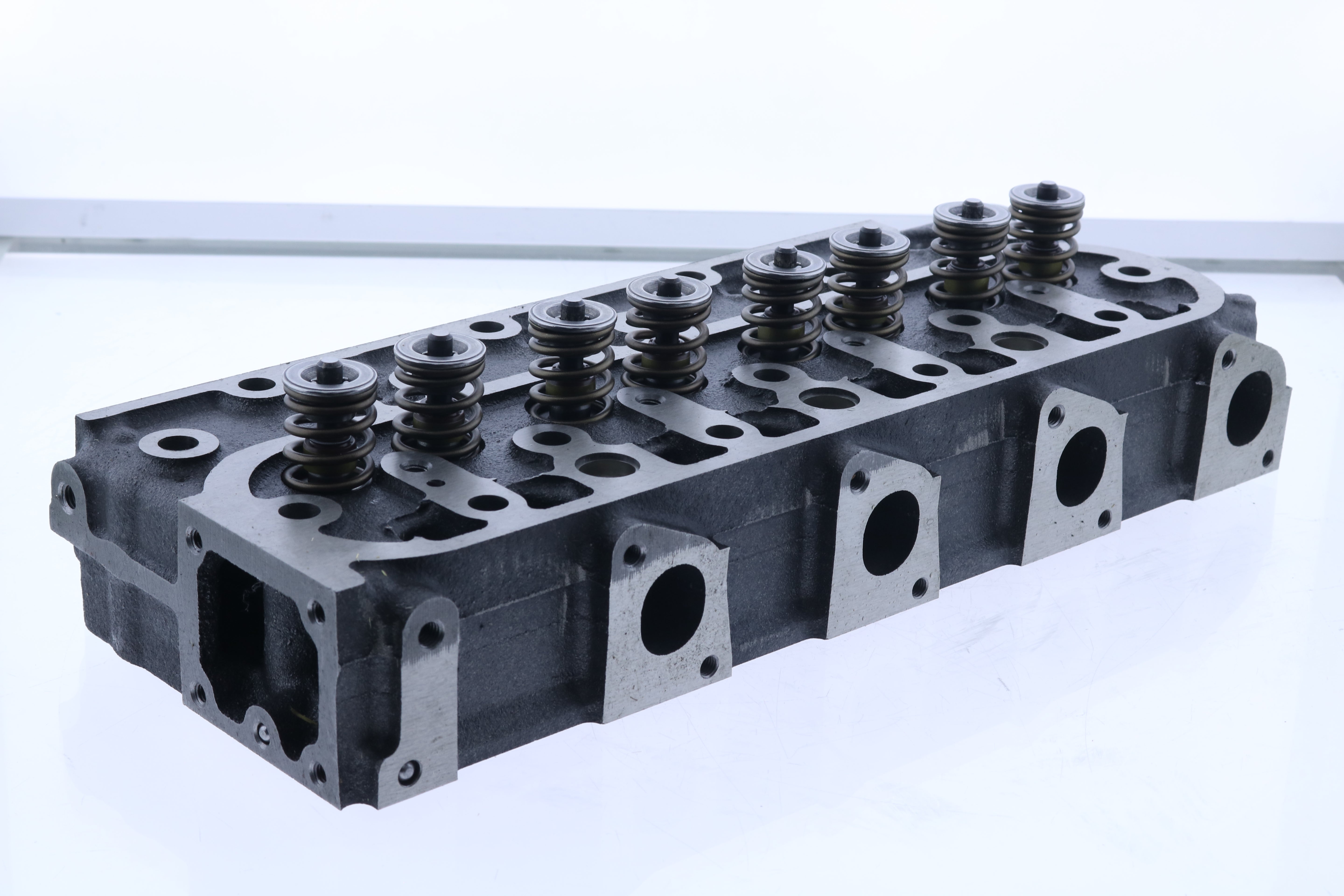 Cylinder Head Assembly 1J050-03040, 1G677-03040 fits Kubota B3350 V1505 F3990
