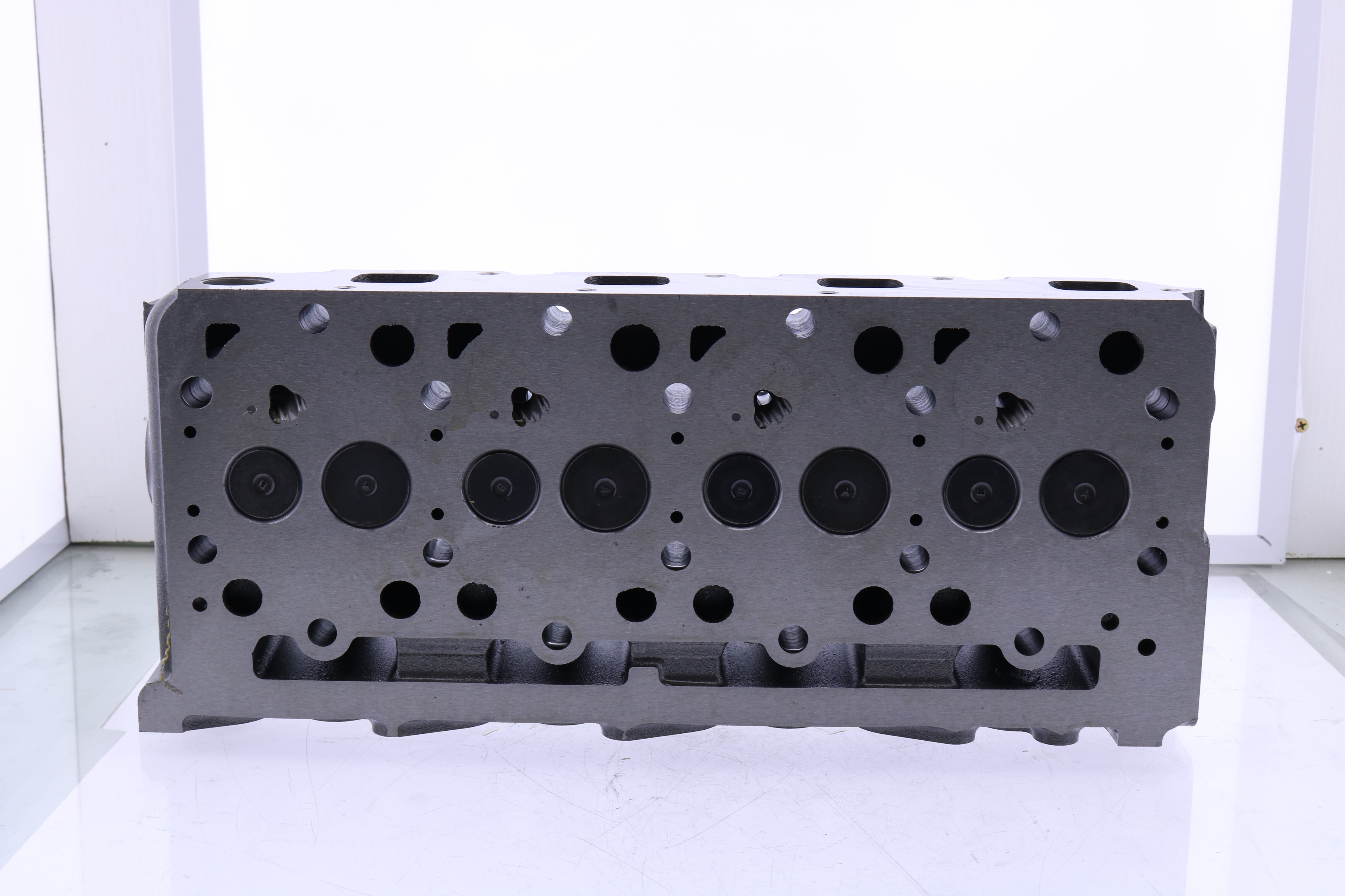 V2003 Cylinder Head Assembly KBCHT190B For Bobcat 753 753C 753F 753G 753H 753L