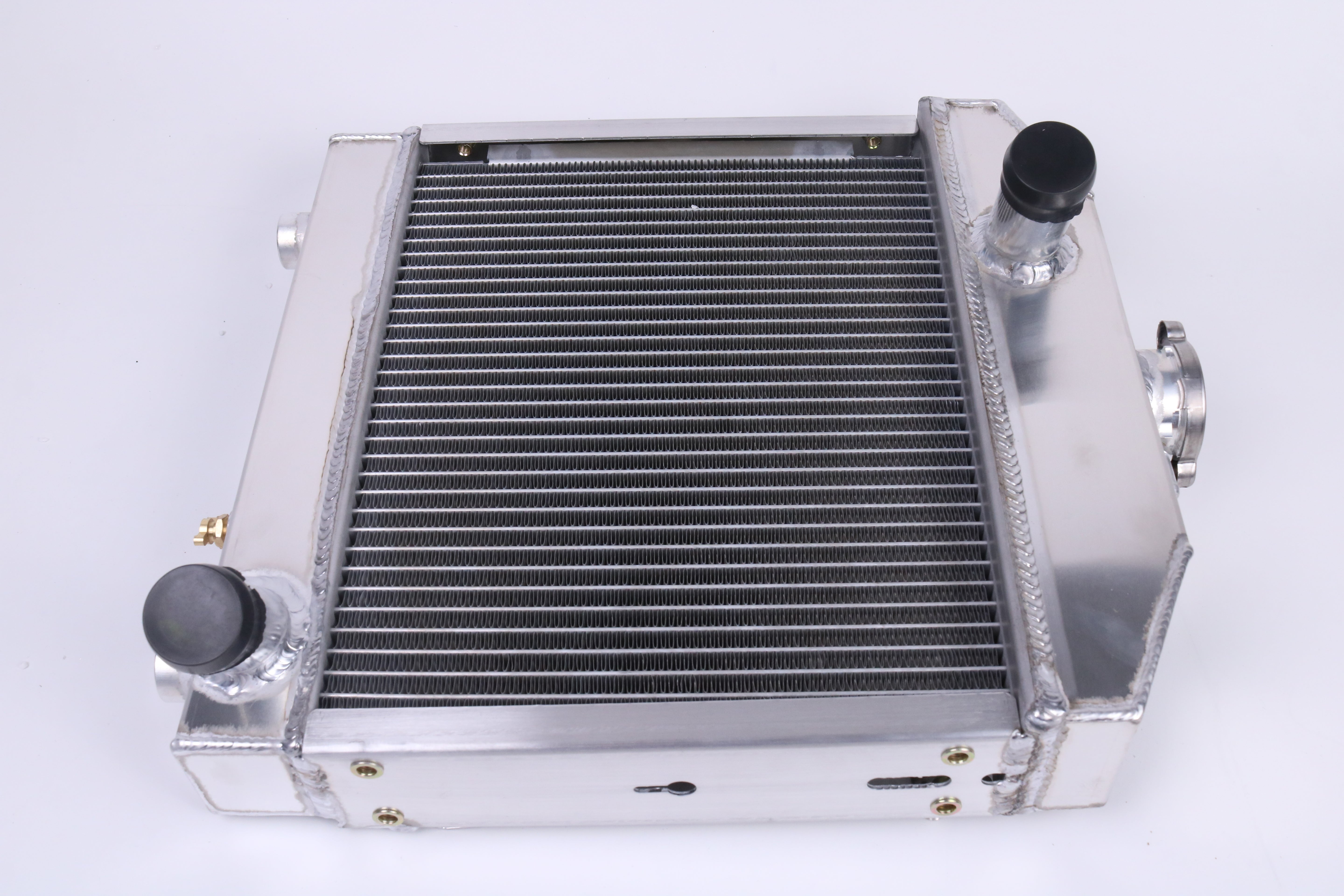 New Aftermarket Radiator 15371-72060 S67822 for K-ubota I-seki